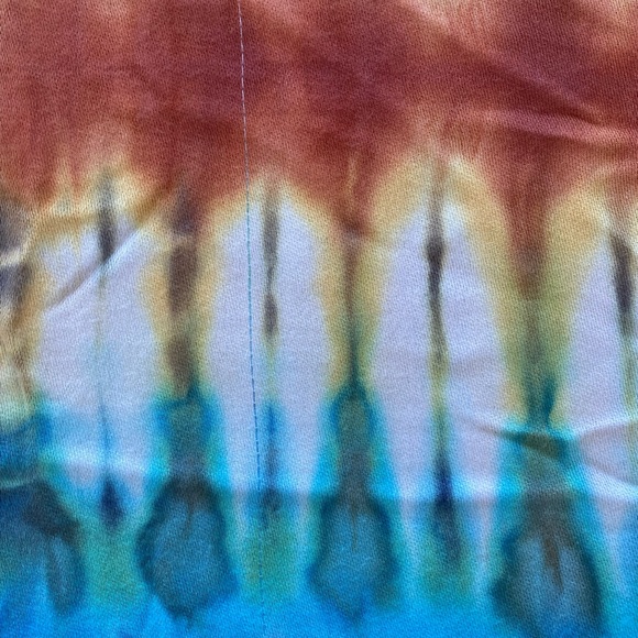 Brightly Twisted, hand-dyed, fringed bottom pashmina scarf/shawl. - Picture 4 of 5